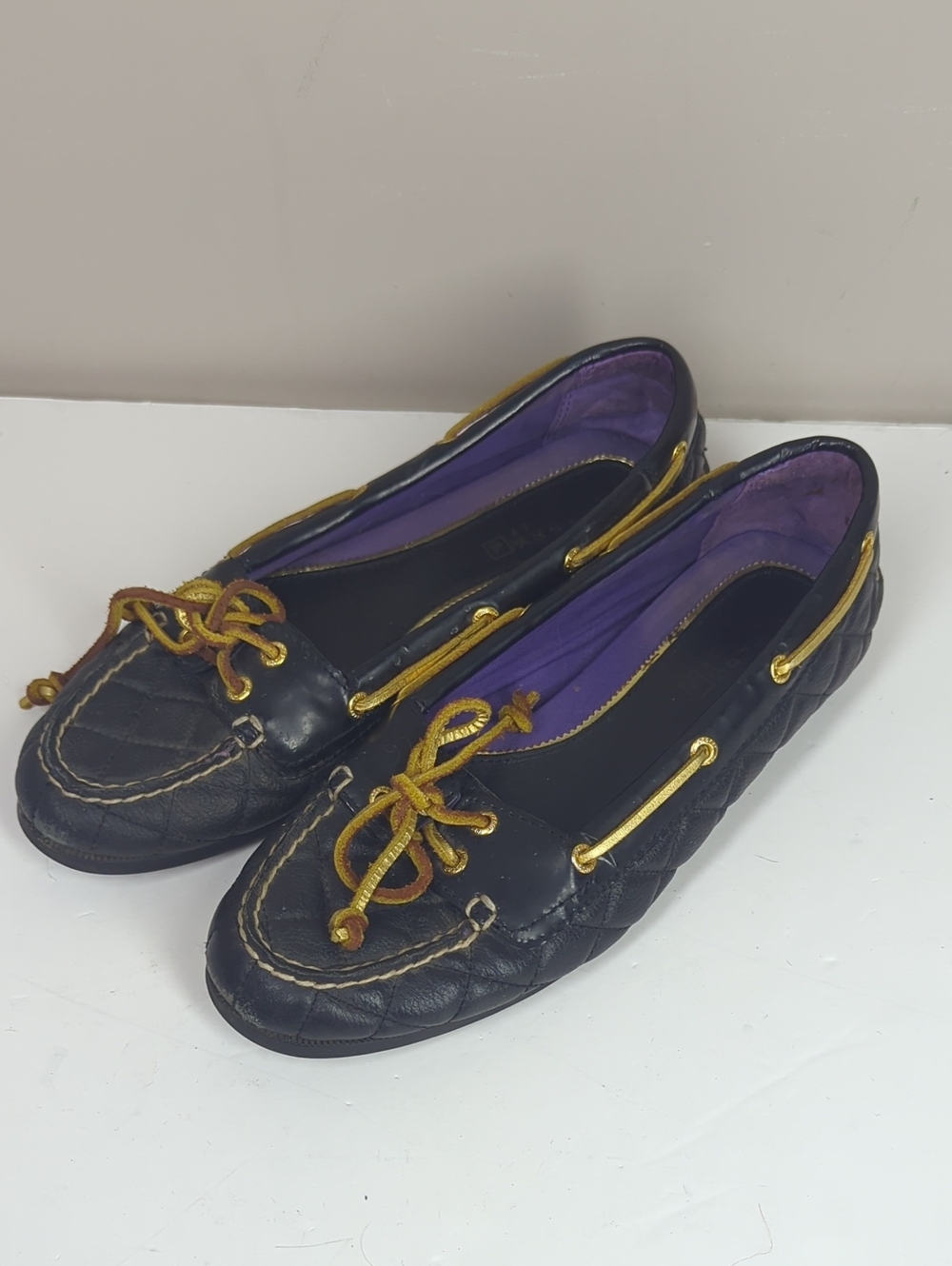 Sperry Women’s Quilted Black Leather Loafers Flats Gold Trim Audrey 7